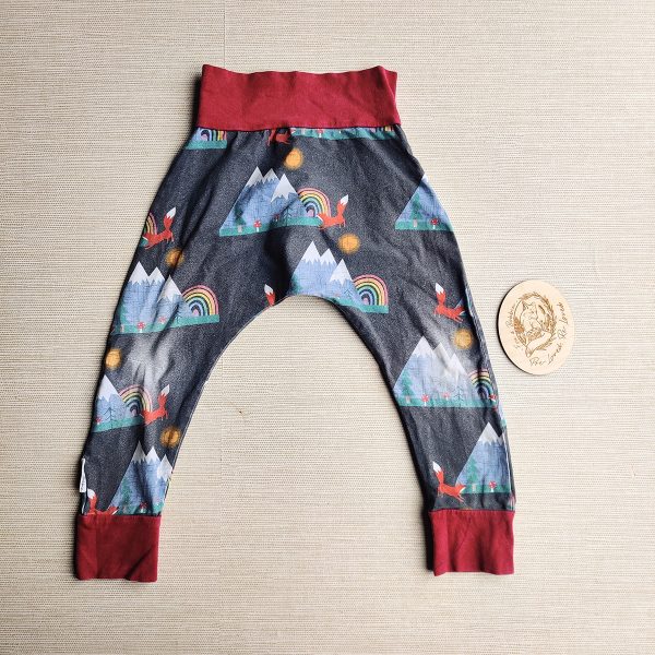 PRE-LOVED; RE-LOVED Age 2 Harems PLAYWEAR Mountains & Mushrooms/Wine Red
