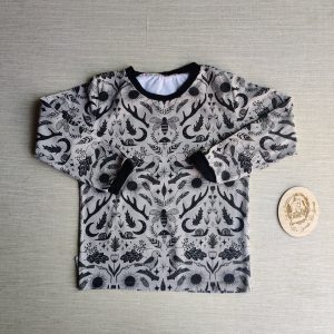 PRE-LOVED; RE-LOVED Age 6 Long Sleeve T Shirt EUC Woodlandala/Black