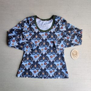 PRE-LOVED; RE-LOVED Women's M Long Sleeve T Shirt EUC Mystic Cats/Khaki