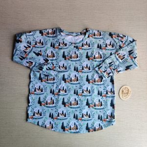 PRE-LOVED; RE-LOVED Women's M Long Sleeve Lounge Top Sample Sale Snowglobes