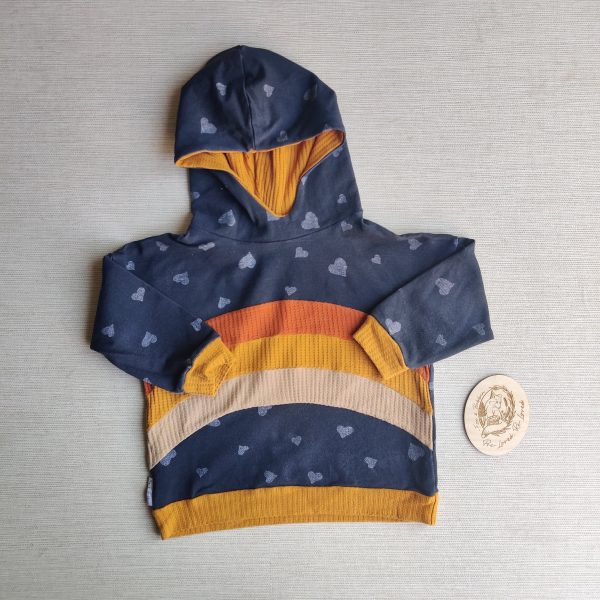 PRE-LOVED; RE-LOVED Age 4 Rainbow Dolman Hoody EUC Black Hearts/Neutrals