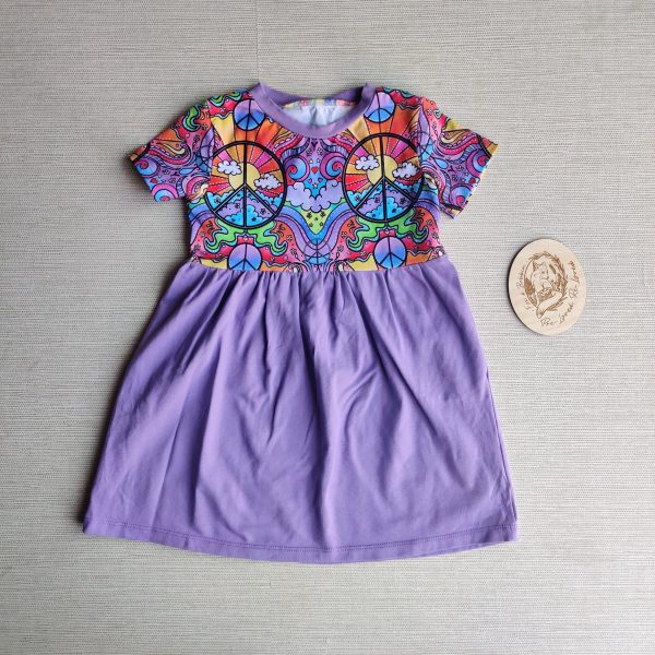 PRE-LOVED; RE-LOVED Age 2 T Shirt Dress EUC Peace & Rainbows/Lilac with Poppered Neckline and Pockets