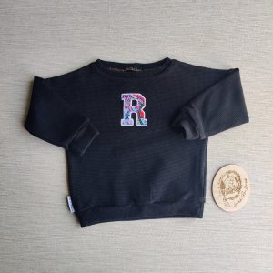 PRE-LOVED; RE-LOVED Age 2 Varsity Waffle Sweater EUC Black/Peace & Rainbows "R"