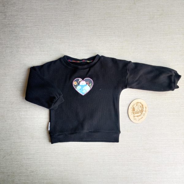 PRE-LOVED; RE-LOVED Age 2 Varsity Waffle Sweater EUC Black/Happy Earth "Heart" with bishop sleeve