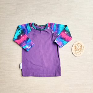 PRE-LOVED; RE-LOVED Age 6-12m Long Sleeve Raglan T EUC Northern Lights/Purple with poppered neckline