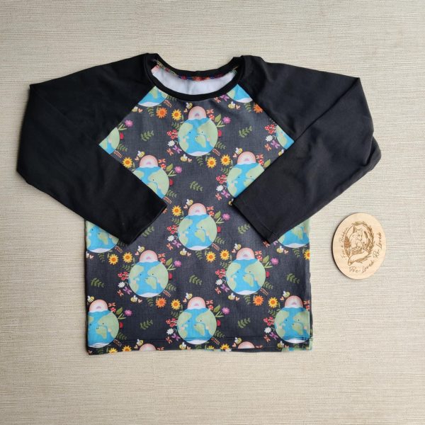 PRE-LOVED; RE-LOVED Age 6 Long Sleeve Raglan T GUC Happy Earth/Black