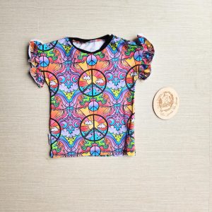PRE-LOVED; RE-LOVED Age 2 Frilly Dolman T EUC Peace & Rainbows/Black with Poppered Neckline
