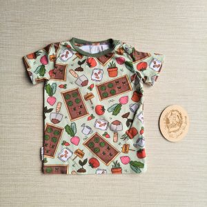 PRE-LOVED; RE-LOVED Age 2 T Shirt EUC MM Veggie Patch/Olive Green with poppered neckline