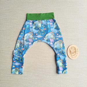 PRE-LOVED; RE-LOVED 3-6m Grow With Me Harems EUC Ocean Day/Green