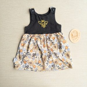 PRE-LOVED; RE-LOVED Age 2 Embroidered Romper Dress PLAYWEAR MM Honey Bees/Black with pockets