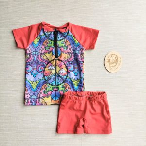 PRE-LOVED; RE-LOVED Age 3 SWIM SET: Rash Vest and Shorts EUC Peace & Rainbows/Red with zip front