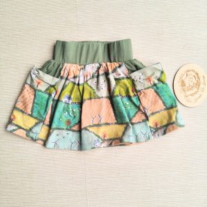 PRE-LOVED; RE-LOVED Age 2 Pocket Skirt EUC MM Cornish Countryside