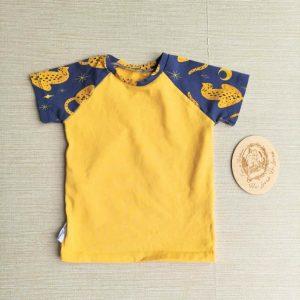 PRE-LOVED; RE-LOVED Age 1 Raglan T EUC Leopards/Yellow