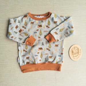 PRE-LOVED RE-LOVED Age 2 French Terry Sweater GUC Scandi Bear/Rust