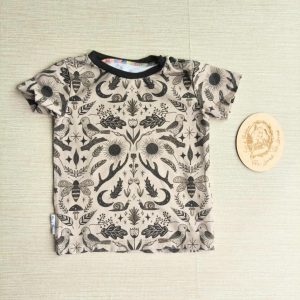 PRE-LOVED; RE-LOVED Age 2 T Shirt EUC Woodlandala/Black with poppered neckline