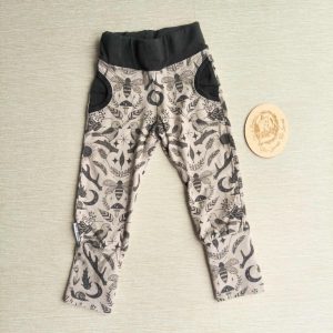 PRE-LOVED; RE-LOVED Age 1 GWM Slim Fit Joggers EUC Woodlandala/Black with pockets